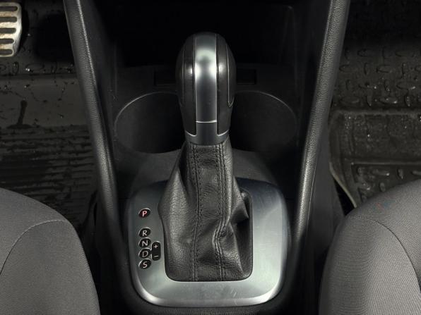 Volkswagen Polo V Рестайлинг с пробегом 2016 года, цена 1 199 000 рублей, 99204 км, седан, Автокод Объявления