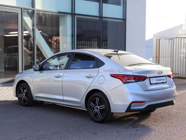 Hyundai Solaris II с пробегом 2019 года, цена 979 000 рублей, 176746 км, седан, Автокод Объявления