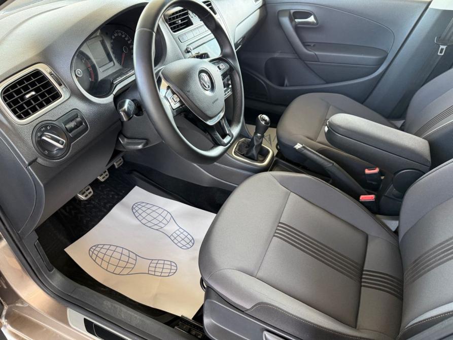 Volkswagen Polo V Рестайлинг Волгоград  - изображение 9