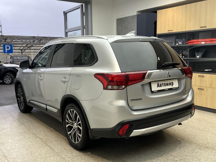 Mitsubishi Outlander III Рестайлинг 2 Новосибирск  - изображение 6