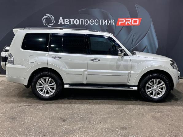 Mitsubishi Pajero IV Рестайлинг 2 с пробегом 2019 года, цена 2 949 000 рублей, 118100 км, внедорожник, Автокод Объявления