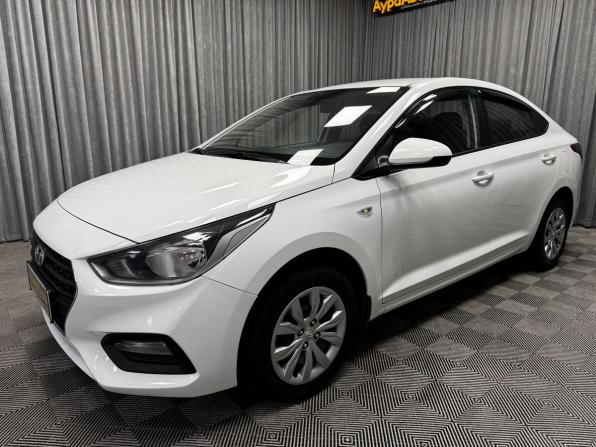 Hyundai Solaris II с пробегом 2019 года, цена 1 370 000 рублей, 84017 км, седан, Автокод Объявления