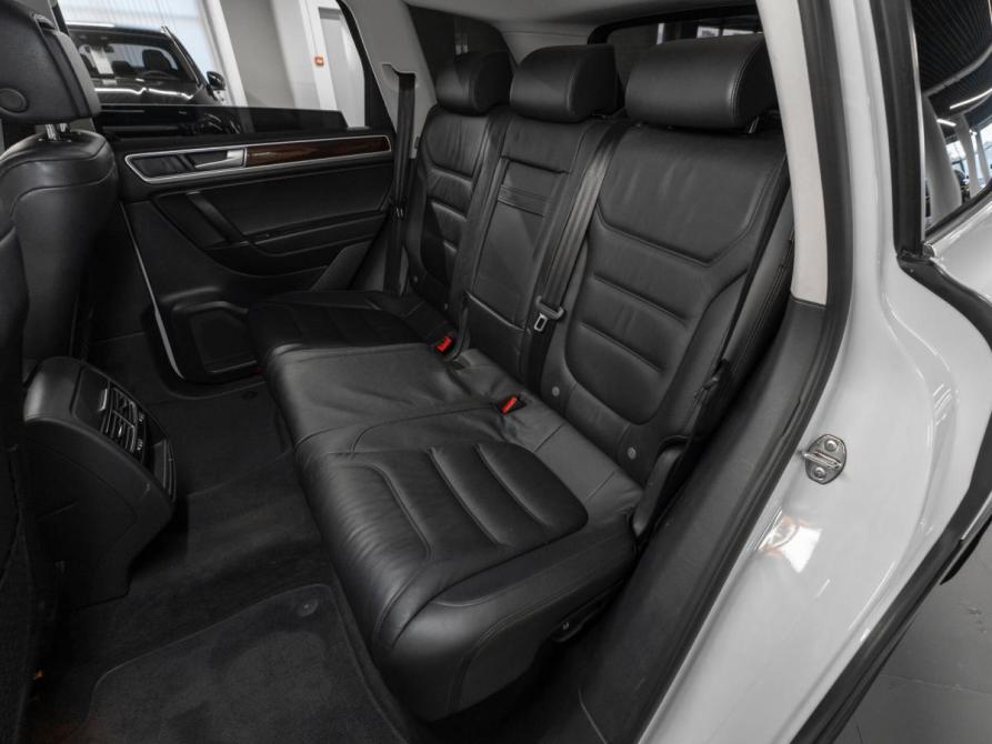 Volkswagen Touareg II Рестайлинг Москва  - изображение 12