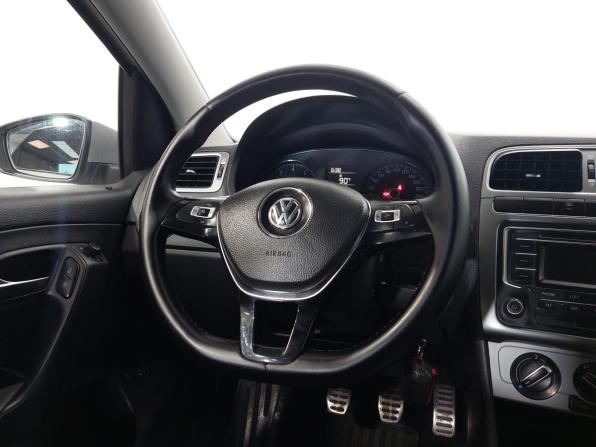 Volkswagen Polo V Рестайлинг с пробегом 2016 года, цена 970 000 рублей, 152028 км, седан, Автокод Объявления