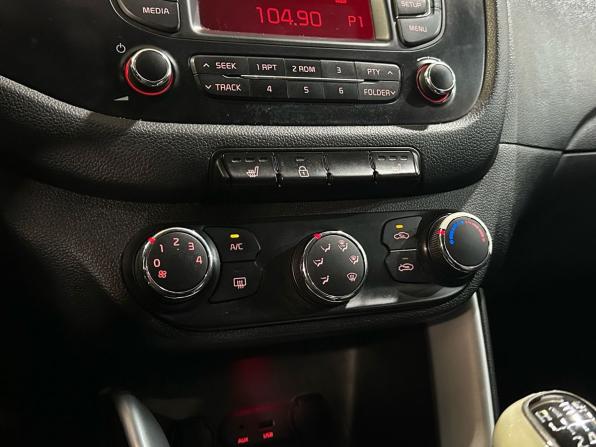 Kia Ceed II с пробегом 2012 года, цена 899 990 рублей, 216897 км, универсал, Автокод Объявления