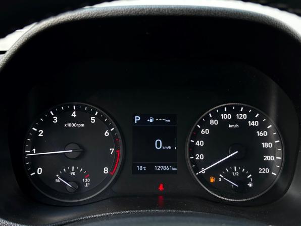 Hyundai Solaris II с пробегом 2019 года, цена 1 316 700 рублей, 129861 км, седан, Автокод Объявления