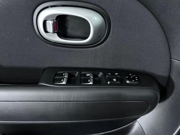 Kia Soul II Рестайлинг с пробегом 2018 года, цена 1 597 000 рублей, 86972 км, хэтчбек, Автокод Объявления