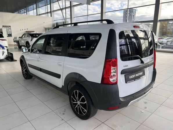 Lada (ВАЗ) Largus I с пробегом 2016 года, цена 845 000 рублей, 108397 км, универсал, Автокод Объявления