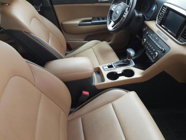 Kia Sportage IV Рестайлинг с пробегом 2019 года, цена 2 549 000 рублей, 63500 км, внедорожник, Автокод Объявления