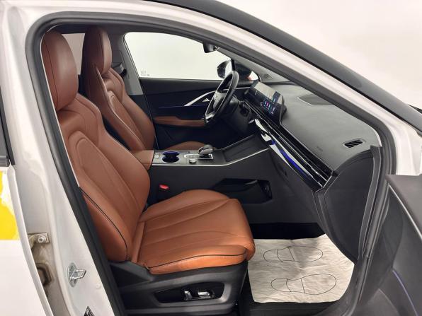 Omoda C5 I с пробегом 2022 года, цена 1 494 000 рублей, 134042 км, внедорожник, Автокод Объявления