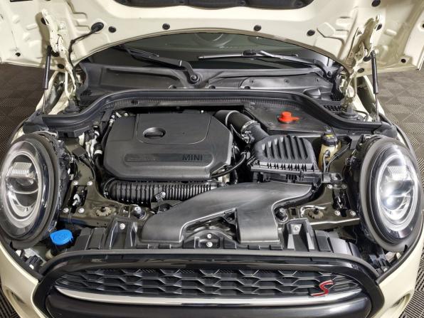 Mini Hatch III (F55/F56) Рестайлинг с пробегом 2020 года, цена 2 950 000 рублей, 82634 км, хэтчбек, Автокод Объявления