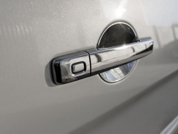 Nissan Serena V (C27) с пробегом 2017 года, цена 1 790 000 рублей, 165172 км, минивэн, Автокод Объявления