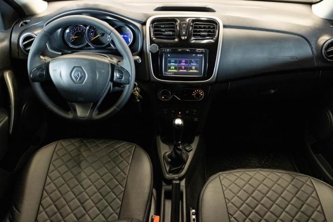 Renault Sandero II с пробегом 2018 года, цена 1 169 000 рублей, 69572 км, хэтчбек, Автокод Объявления