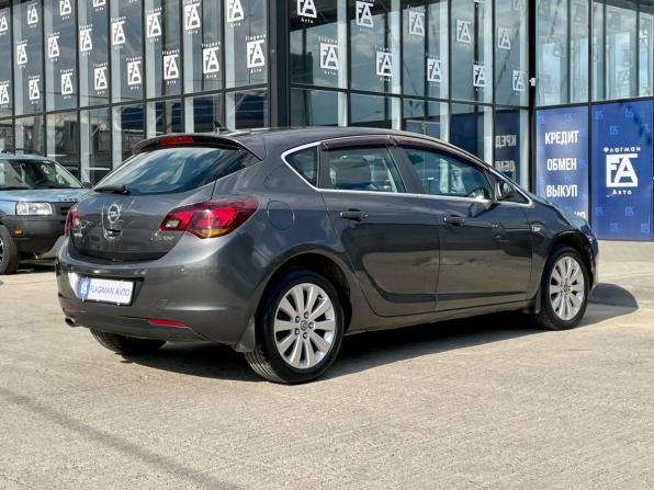 Opel Astra J с пробегом 2010 года, цена 695 000 рублей, 186540 км, хэтчбек, Автокод Объявления