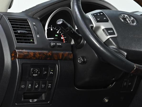 Toyota Land Cruiser 200 Series Рестайлинг 1 с пробегом 2014 года, цена 3 499 000 рублей, 169000 км, внедорожник, Автокод Объявления