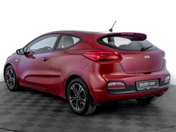 Kia Ceed II с пробегом 2014 года, цена 975 000 рублей, 144426 км, хэтчбек, Автокод Объявления