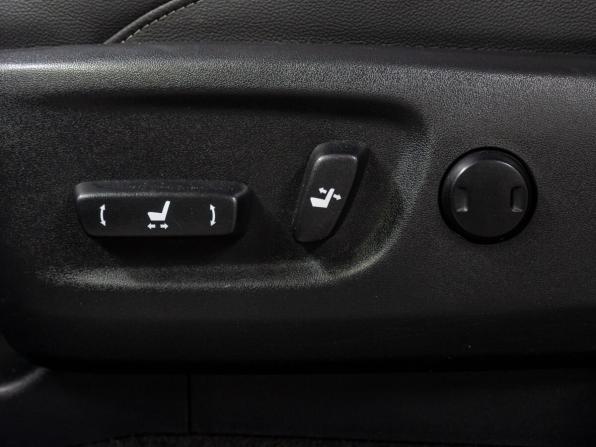 Toyota Land Cruiser Prado 150 Series Рестайлинг 2 с пробегом 2017 года, цена 4 350 000 рублей, 148760 км, внедорожник, Автокод Объявления