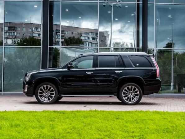 Cadillac Escalade IV с пробегом 2019 года, цена 5 350 000 рублей, 95879 км, внедорожник, Автокод Объявления