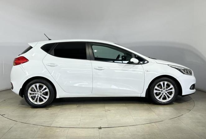 Kia Ceed II с пробегом 2013 года, цена 1 199 000 рублей, 136061 км, хэтчбек, Автокод Объявления