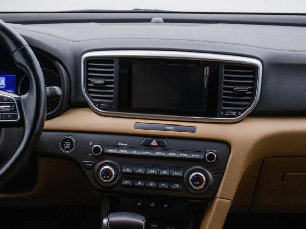 Kia Sportage IV Рестайлинг с пробегом 2018 года, цена 2 060 000 рублей, 109315 км, внедорожник, Автокод Объявления