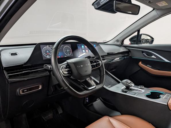 Omoda C5 I с пробегом 2024 года, цена 1 740 000 рублей, 41642 км, внедорожник, Автокод Объявления