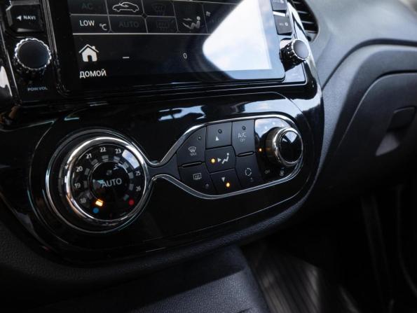 Renault Kaptur I с пробегом 2017 года, цена 1 879 000 рублей, 105715 км, внедорожник, Автокод Объявления
