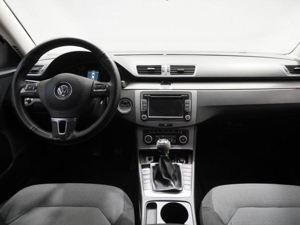 Volkswagen Passat B7 с пробегом 2011 года, цена 770 000 рублей, 289449 км, седан, Автокод Объявления