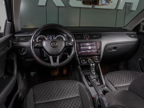 Skoda Octavia III (A7) Рестайлинг с пробегом 2017 года, цена 1 999 000 рублей, 156158 км, лифтбек, Автокод Объявления