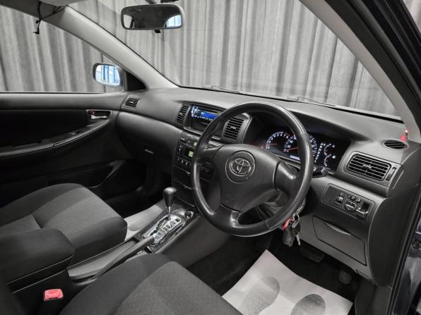 Toyota Corolla IX (E120 E130) с пробегом 2002 года, цена 579 000 рублей, 200000 км, хэтчбек, Автокод Объявления