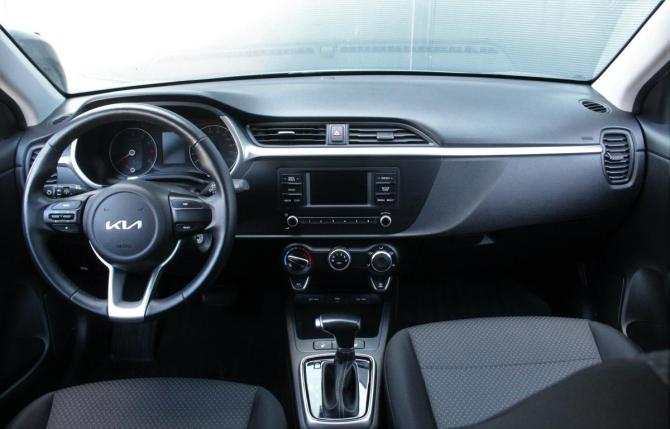 Kia Rio IV Рестайлинг с пробегом 2022 года, цена 1 765 000 рублей, 102862 км, хэтчбек, Автокод Объявления