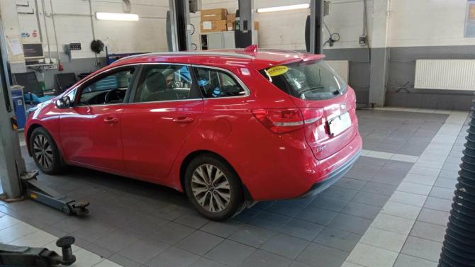 Kia Ceed II Рестайлинг с пробегом 2017 года, цена 1 539 000 рублей, 87336 км, хэтчбек, Автокод Объявления
