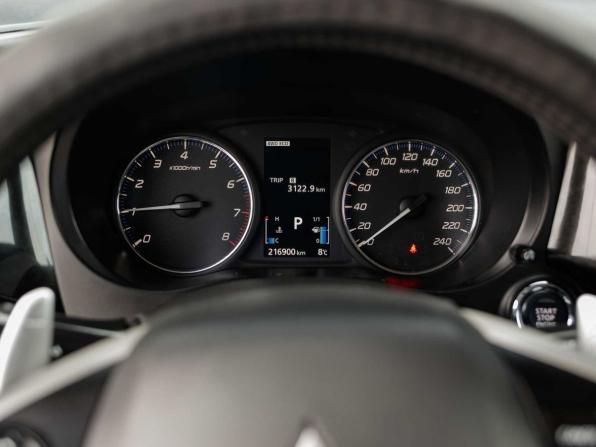 Mitsubishi Outlander III с пробегом 2012 года, цена 1 250 000 рублей, 216898 км, внедорожник, Автокод Объявления