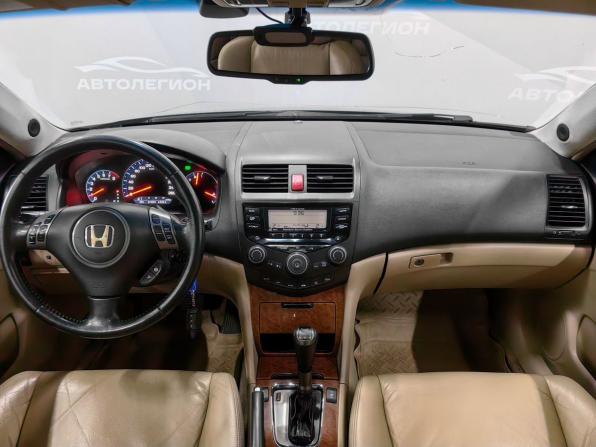 Honda Accord VII Рестайлинг с пробегом 2007 года, цена 880 000 рублей, 293090 км, седан, Автокод Объявления