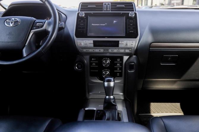 Toyota Land Cruiser Prado 150 Series Рестайлинг 2 с пробегом 2018 года, цена 4 490 000 рублей, 175172 км, внедорожник, Автокод Объявления