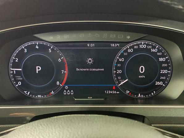 Volkswagen Tiguan II с пробегом 2017 года, цена 2 229 000 рублей, 123455 км, внедорожник, Автокод Объявления