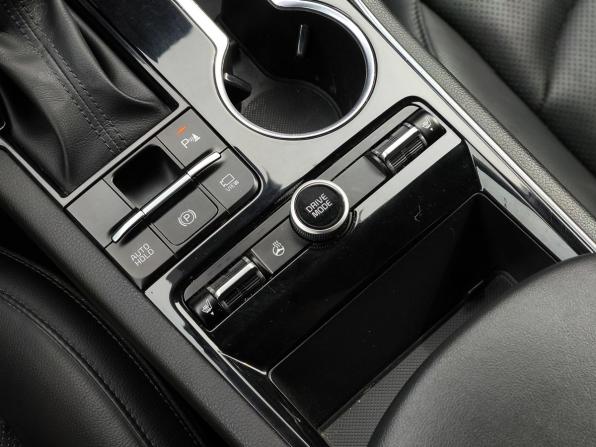 Kia K5 III с пробегом 2020 года, цена 2 118 000 рублей, 97060 км, седан, Автокод Объявления