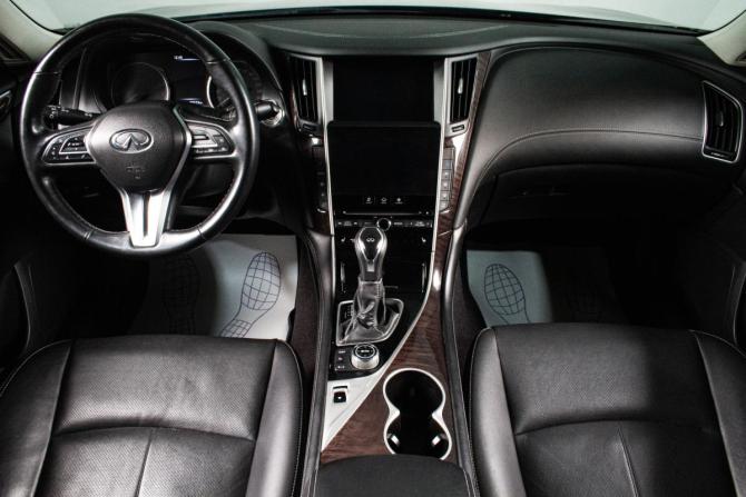 Infiniti Q50 I Рестайлинг с пробегом 2019 года, цена 3 299 000 рублей, 79500 км, седан, Автокод Объявления