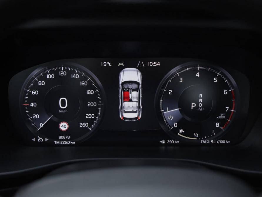 Volvo XC40 I Санкт-Петербург  - изображение 17