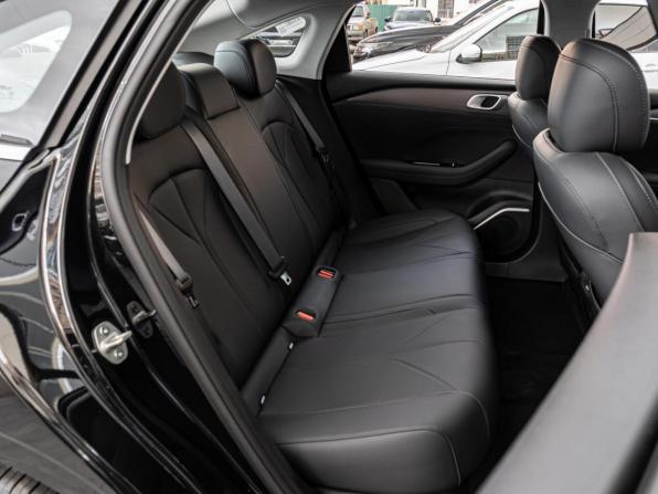 Geely Galaxy Starshine 6 с пробегом 2025 года, цена 2 438 000 рублей, 54 км, седан, Автокод Объявления