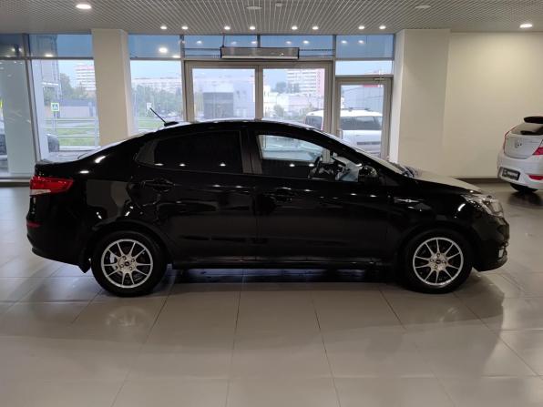 Kia Rio III Рестайлинг с пробегом 2017 года, цена 1 099 000 рублей, 135426 км, седан, Автокод Объявления