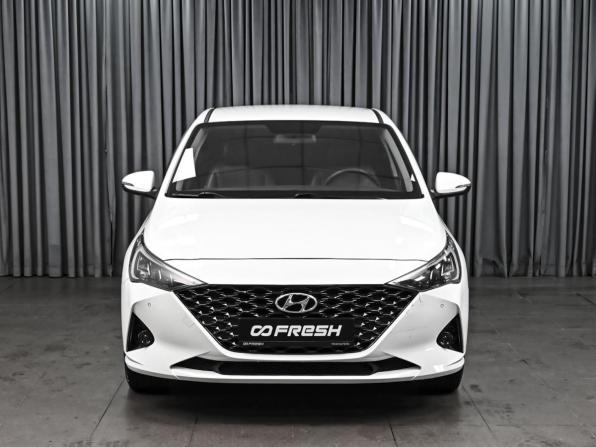 Hyundai Solaris II Рестайлинг с пробегом 2020 года, цена 1 769 000 рублей, 75195 км, седан, Автокод Объявления