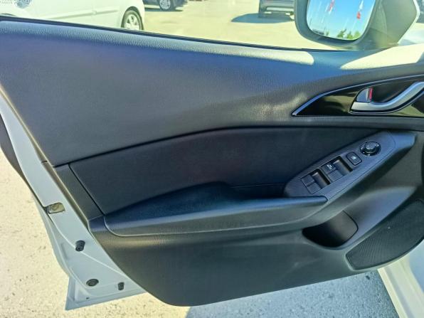 Mazda 3 III (BM) с пробегом 2014 года, цена 1 349 995 рублей, 119102 км, седан, Автокод Объявления