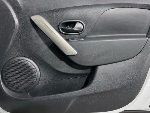 Renault Logan II Рестайлинг с пробегом 2020 года, цена 970 000 рублей, 176426 км, седан, Автокод Объявления