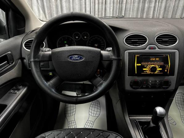 Ford Focus II с пробегом 2005 года, цена 390 000 рублей, 275437 км, седан, Автокод Объявления