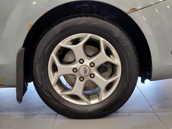 Ford Focus II Рестайлинг с пробегом 2009 года, цена 370 000 рублей, 310551 км, седан, Автокод Объявления
