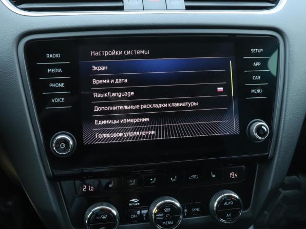 Skoda Octavia III (A7) Рестайлинг с пробегом 2018 года, цена 1 840 000 рублей, 178429 км, лифтбек, Автокод Объявления