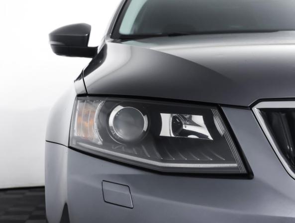 Skoda Octavia III (A7) с пробегом 2016 года, цена 1 690 000 рублей, 179944 км, лифтбек, Автокод Объявления