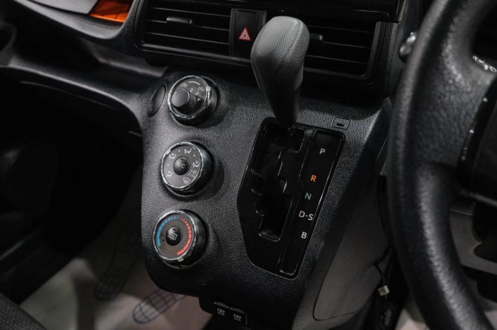 Toyota Sienta I Рестайлинг 1 Новокузнецк  - изображение 22