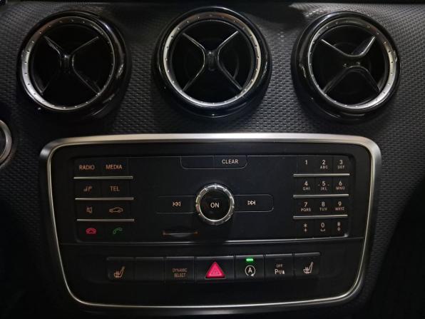 Mercedes-Benz A-Класс III (W176) Рестайлинг с пробегом 2017 года, цена 1 550 000 рублей, 187405 км, хэтчбек, Автокод Объявления