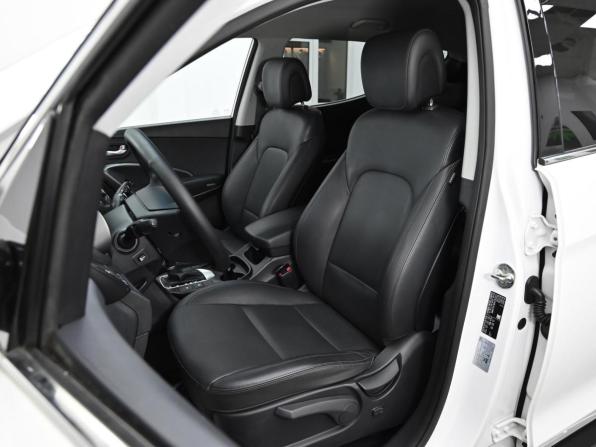 Hyundai Santa Fe III Рестайлинг с пробегом 2017 года, цена 1 949 000 рублей, 108000 км, внедорожник, Автокод Объявления
